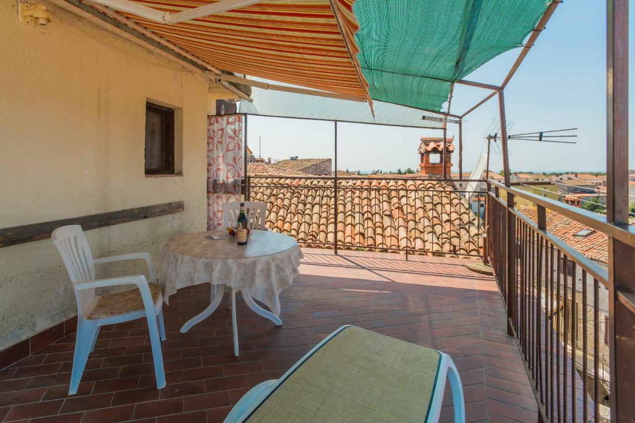 Guest House Robert I Mirna Bale Esterno foto